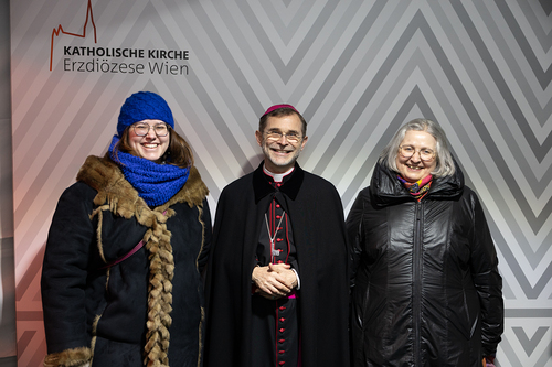 Gratulationsschlange / Erzdiözese Wien/ Schönlaub, Stephan Schönlaub