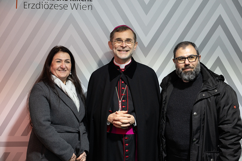 Gratulationsschlange / Erzdiözese Wien/ Schönlaub, Stephan Schönlaub