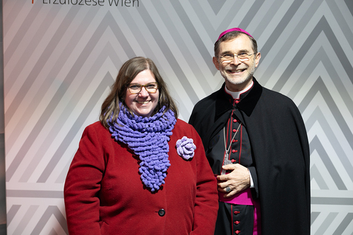 Gratulationsschlange / Erzdiözese Wien/ Schönlaub, Stephan Schönlaub